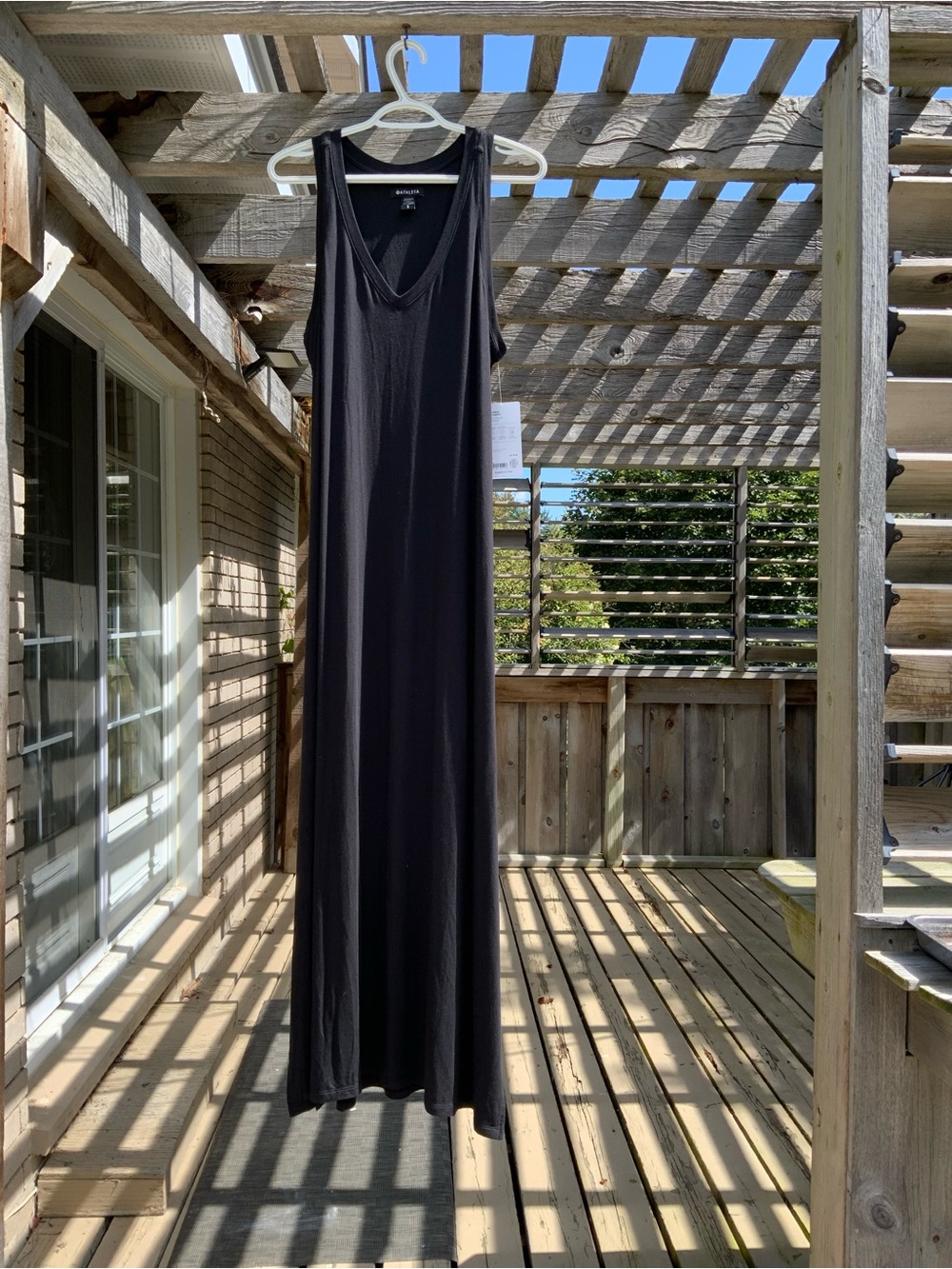 Athleta Black Sleeveless V‑Neck Maxi Dress